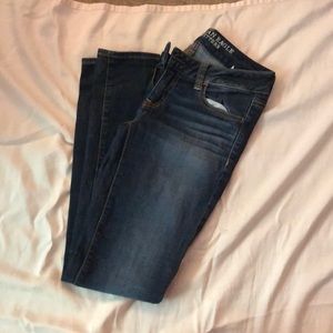 Low rise American eagle jeans